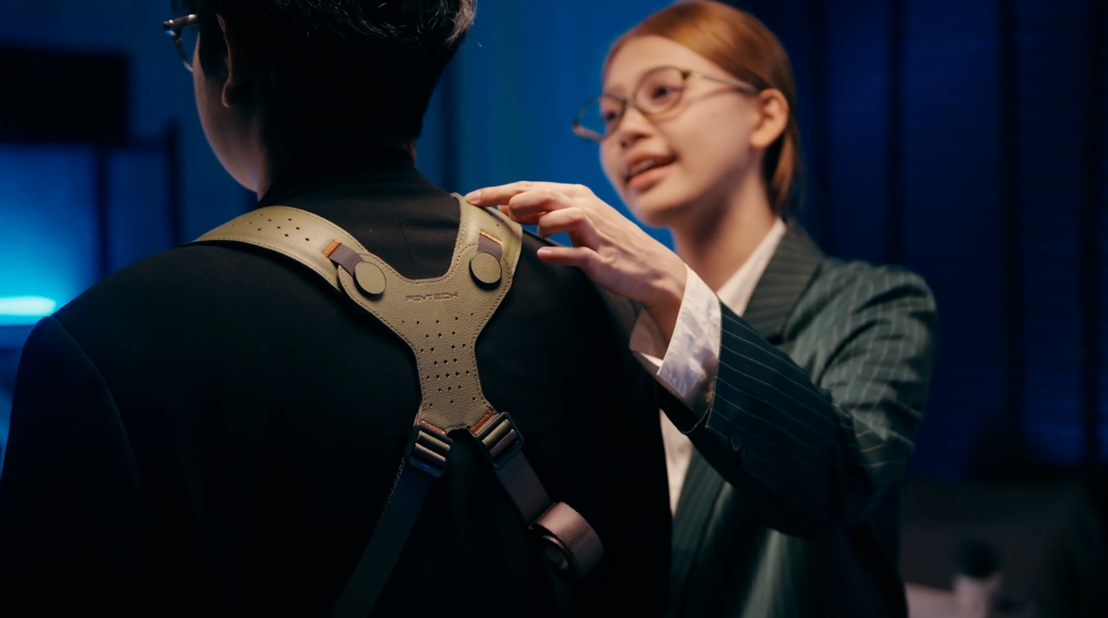 PGYTech Pro & Master Strap มือที่สามที่ช่างภาพต้องมี 2 PGYTech Master Strap - AutoFit Shoulder System