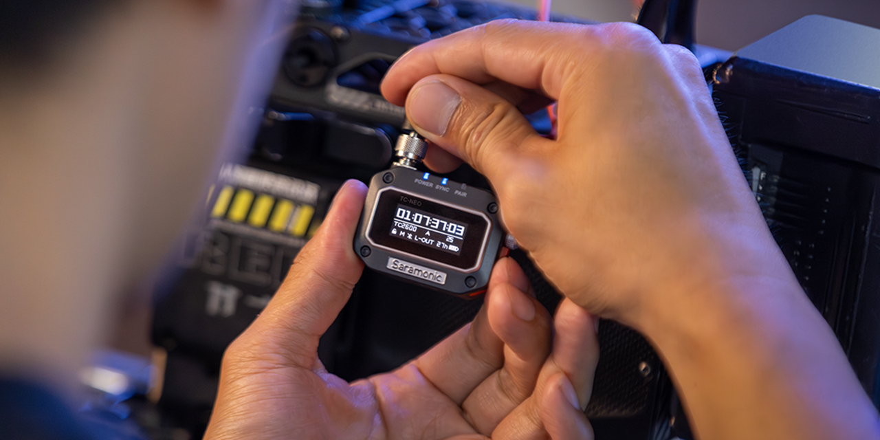 5 ความเชื่อผิดๆ เกี่ยวกับ Timecode ที่ทำให้ Youtuber มือใหม่ไม่กล้าใช้ 1 Saramonic TC-NEO ถูกควบคุมเกือบทั้งหมดผ่าน Saramonic System App